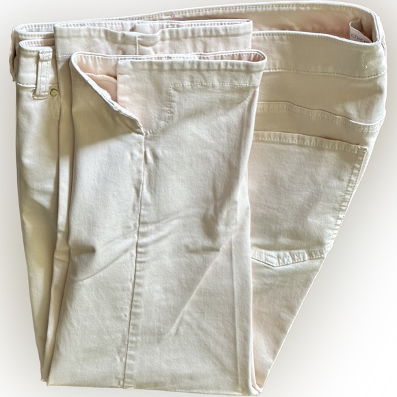 Chico’s size 2 Jean/Pant LIKE NEW - Picture 3 of 6